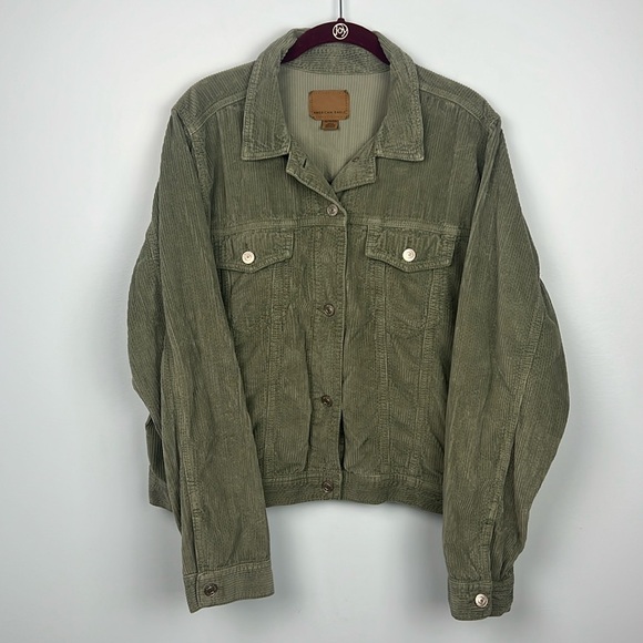 American Eagle XL green chunky corduroy women’s short waisted button down jacket - Picture 1 of 9